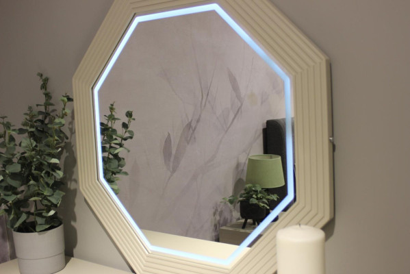Praktisch Modern und Neu Schlafzimmer Schminktisch mit Spiegel und Hocker