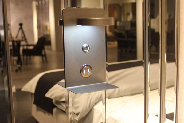 Luxus Schlafzimmer Set Komplettes Zimmer Möbel Bett Nachttisch Schrank Bank Neu