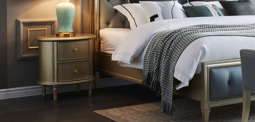 Ein hochwertiges Designer-Bett im Chesterfield-Stil für Ihr Schlafzimmer 