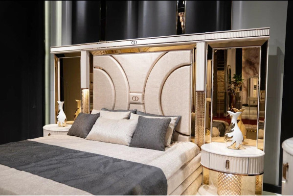 Schlafzimmer Set Bett 2x Nachttische Hocker Luxus neu 5tlg Design Holz