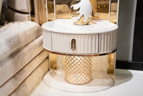 Schlafzimmer Set Bett 2x Nachttische Hocker Luxus neu 5tlg Design Holz