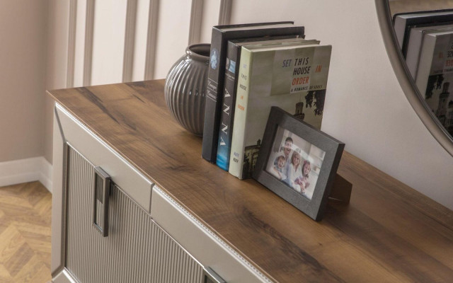 Designer Wohnzimmer Garnitur TV-Ständer Holz Regale Couchtisch RTV Neu