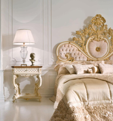 Nachttische Nachttisch Konsolen Beistell Tisch Nachtkonsolen Luxus Beige Barock