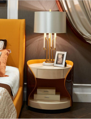 Schlafzimmer 7tlg. Set Luxus Möbel Bett Hocker Spiegel Nachttisch Bettgestelle