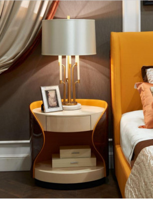 Schlafzimmer 7tlg. Set Luxus Möbel Bett Hocker Spiegel Nachttisch Bettgestelle