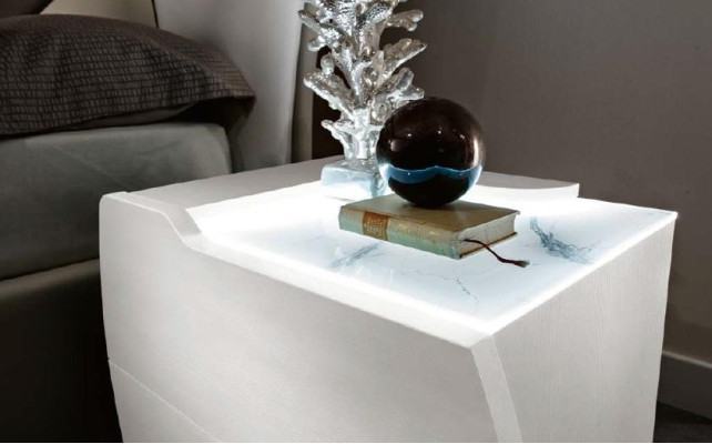 Schlafzimmer Bett Nachttisch Kommode Spiegel Garnitur Weiß Modern Luxus Set 5tlg