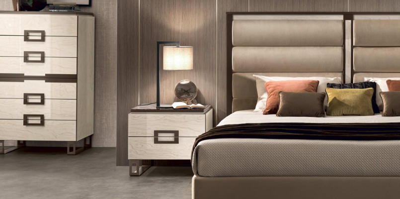 Bett 2x Nachttisch 3 tlg. Schlafzimmer Set Design Modern Luxus Betten Möbel Neu
