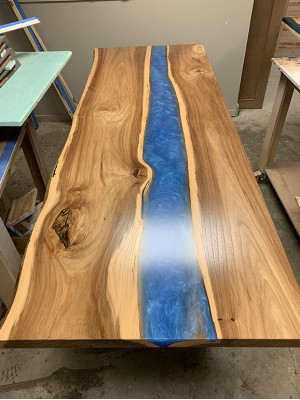 Esstisch tische epoxid harz epoxy tisch wasserfall echtes holz massive möbel