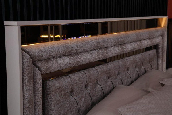 Modernes Komplettes Schlafzimmer Set Designer Bett 2x Nachttische 5tlg