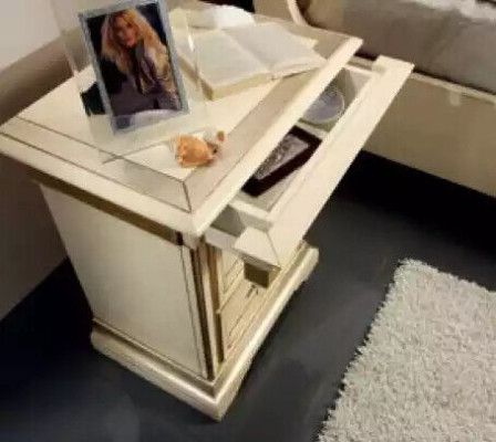 Komplettes Schlafzimmer Design Modern Luxus Bett 2x Nachttische Kommode