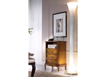 Klassische Kommode Holzmöbel Braun Wohnzimmer 3 Schubladen Design Lampe