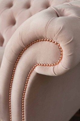 Modern Chesterfield 4 Sitzer Design Sofa Rosa Polstermöbel Sofas Stoff Textil