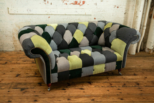 Designer Chesterfield Sofa 2 Sitzer Couch Polster Sofas Stoff Wohnzimmer Couchen