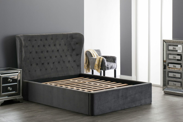 Chesterfield Design Bett 180x200cm Graue Schlafzimmer Betten Hotel Polster Luxus