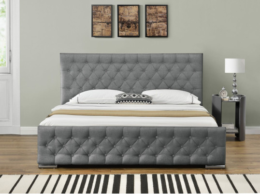 Chesterfield Bett Design Schlafzimmer Englische Betten 200x200cm Textil Polster