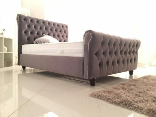Chesterfield Bett Design Schlafzimmer Englisches Betten 200x200cm Textil Polster