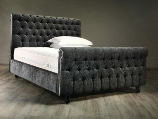 Chesterfield Bett Design Schlafzimmer Englisches Betten 200x200cm Textil Polster