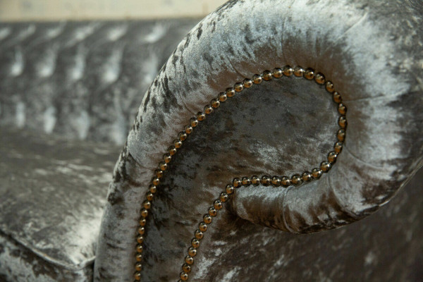 Chesterfield Grauer Poslter Viersitzer Designer 4-Sitzer Couch