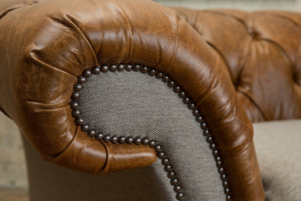 Chesterfield Design Stoff Couch Sessel 1.5 Sitzer Polster Sofas Lounge Neu Club