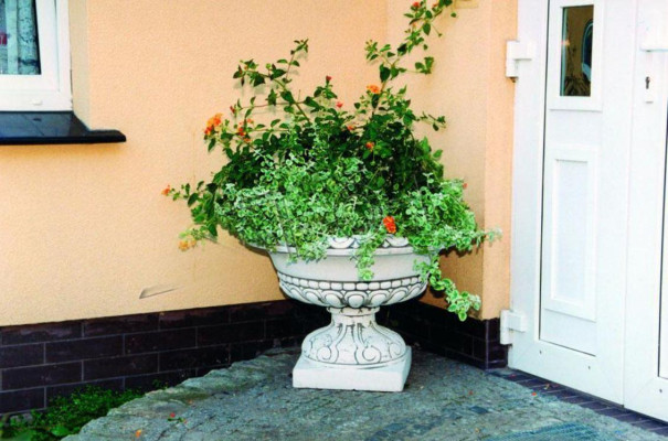 Natur Blumenkübel Pflanz Kübel Dekoration Figur Blumentöpfe Vasen Garten