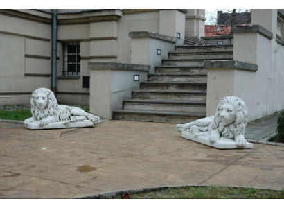 Löwe Liegend Statue Figur Garten Terrassen Dekoration Weiß Natur Skulptur