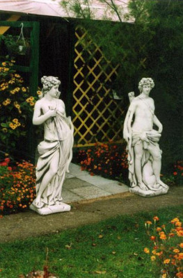 Römische Figur Statue Grabstein Figuren Statuen Skulptur Skulpturen
