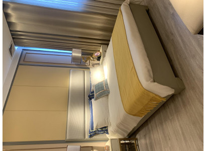 Bett Doppelbett Betten Möbel Einrichtung Schlafzimmer Design Stoff Textil neu
